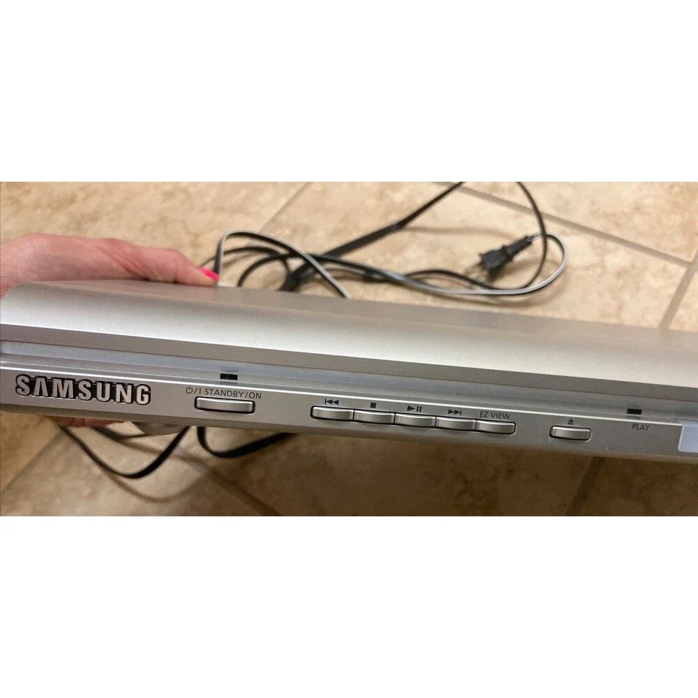 Samsung DVD-P241 DVD Player With Remote & Cables - Tested - Works